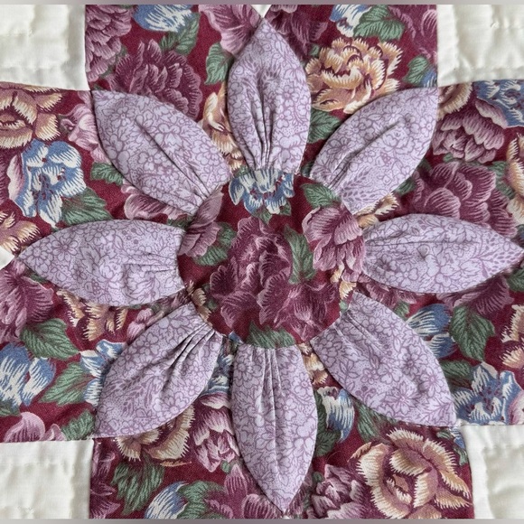 💜Host Pick😊🎉Vintage Amish Handmade Quilted Pillow Cover 18”x18” - Picture 7 of 9